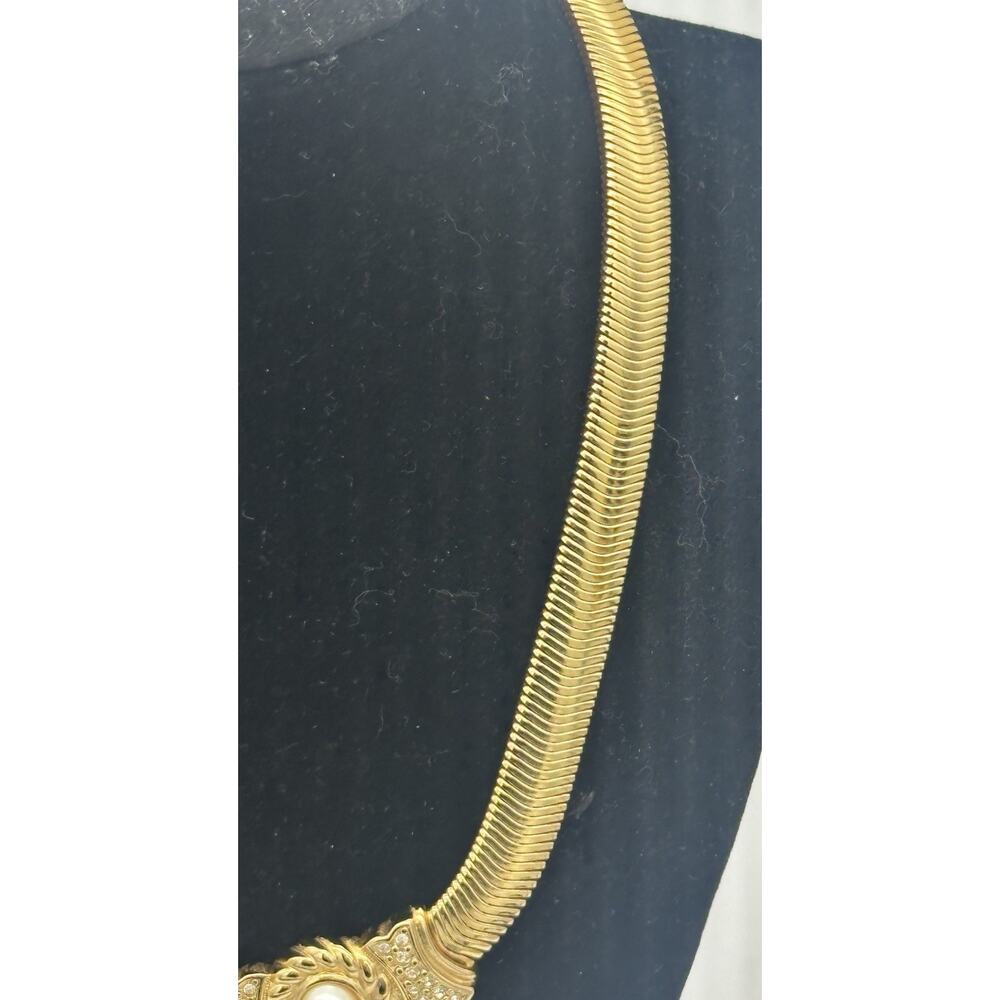 Vintage Christian Dior Earrings & Necklace Set W/ Faux Cabachon Pearl Gold Tone - Picture 6 of 15